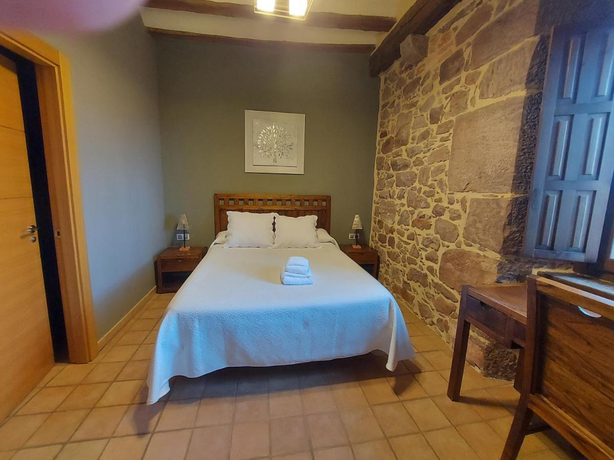Hostal Rural Ioar Sorlada Exterior photo